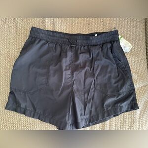 Athletic drawstring shorts with net lining size M